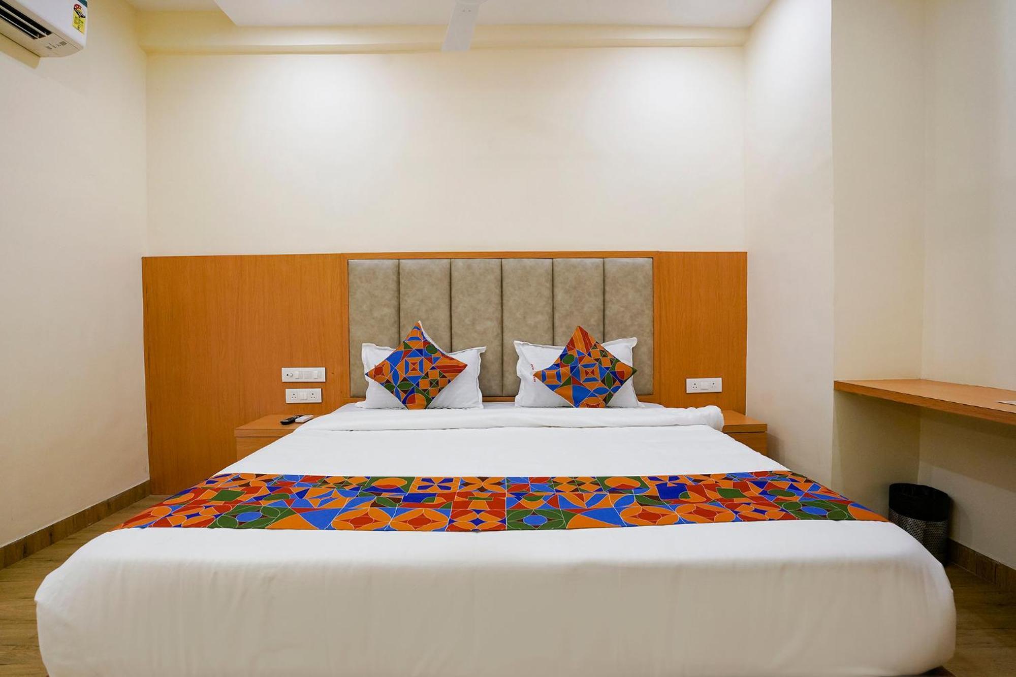 Fabhotel 7 Square - Nr Bkc Мумбаи Экстерьер фото