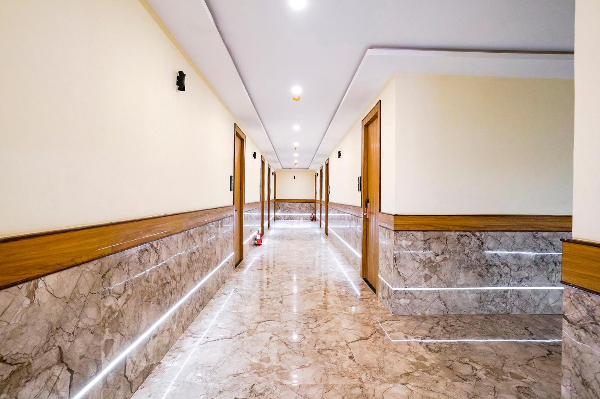 Fabhotel 7 Square - Nr Bkc Мумбаи Экстерьер фото