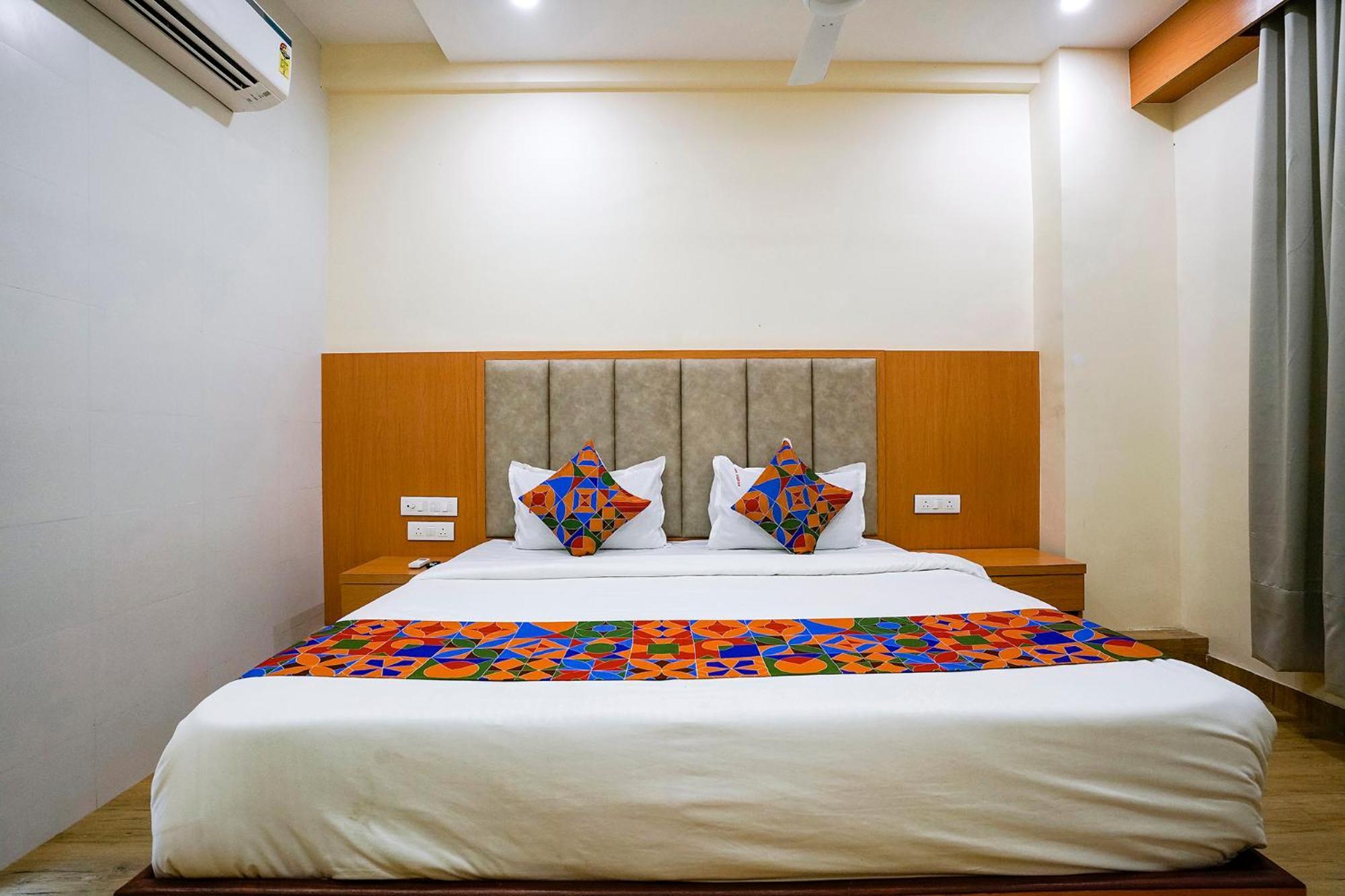 Fabhotel 7 Square - Nr Bkc Мумбаи Экстерьер фото